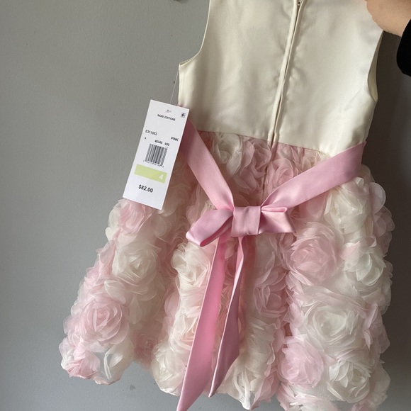 Formal 4T girls dress - Picture 2 of 3